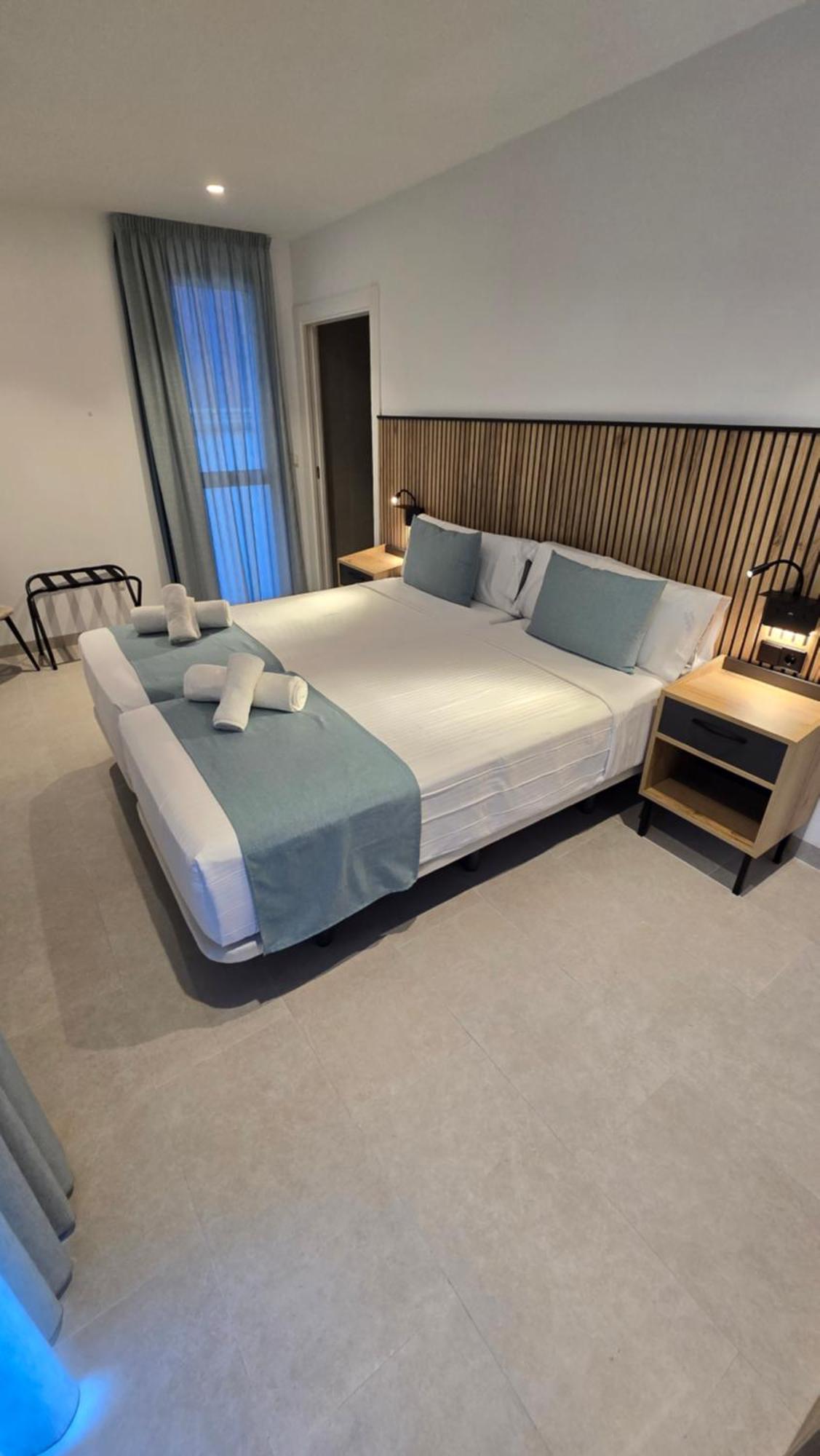 Hostal Rambla 24 By Holihome Alicante Exterior foto