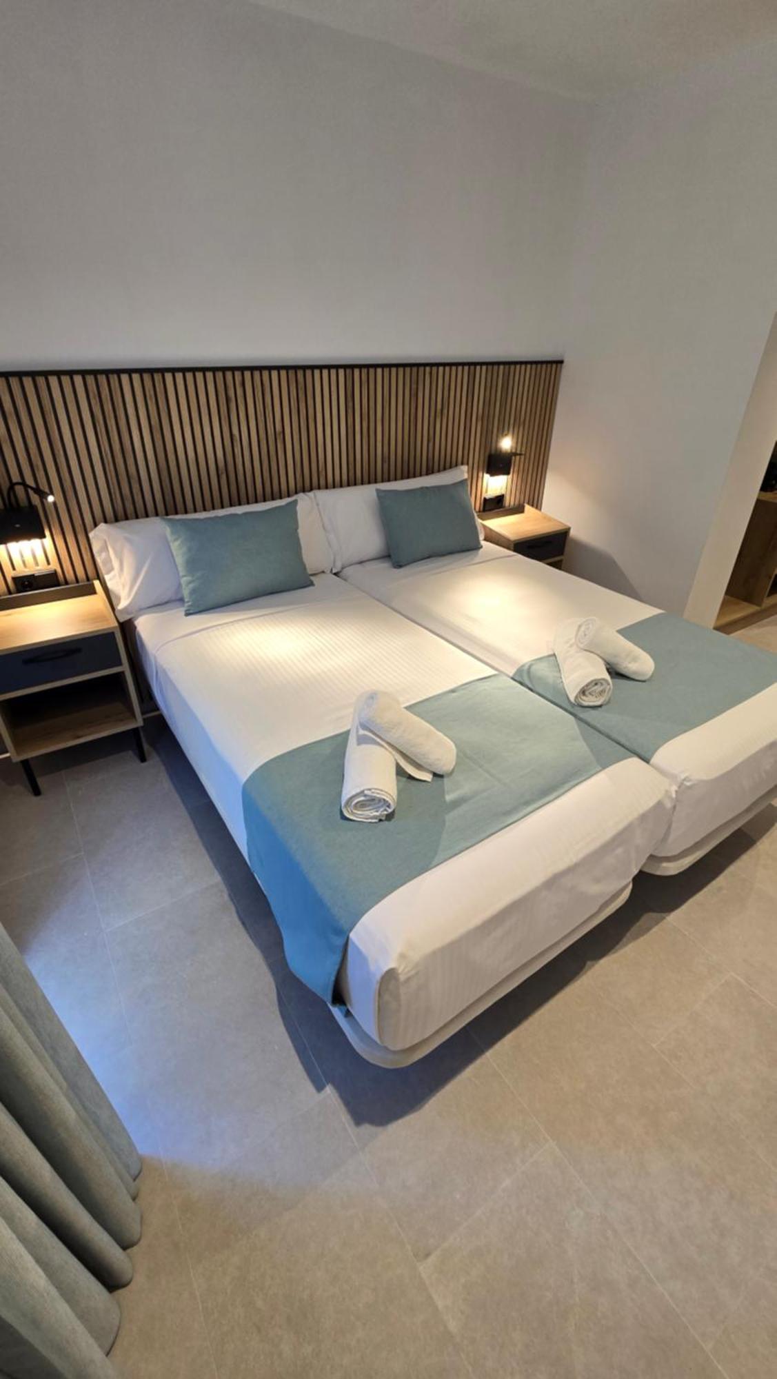 Hostal Rambla 24 By Holihome Alicante Exterior foto
