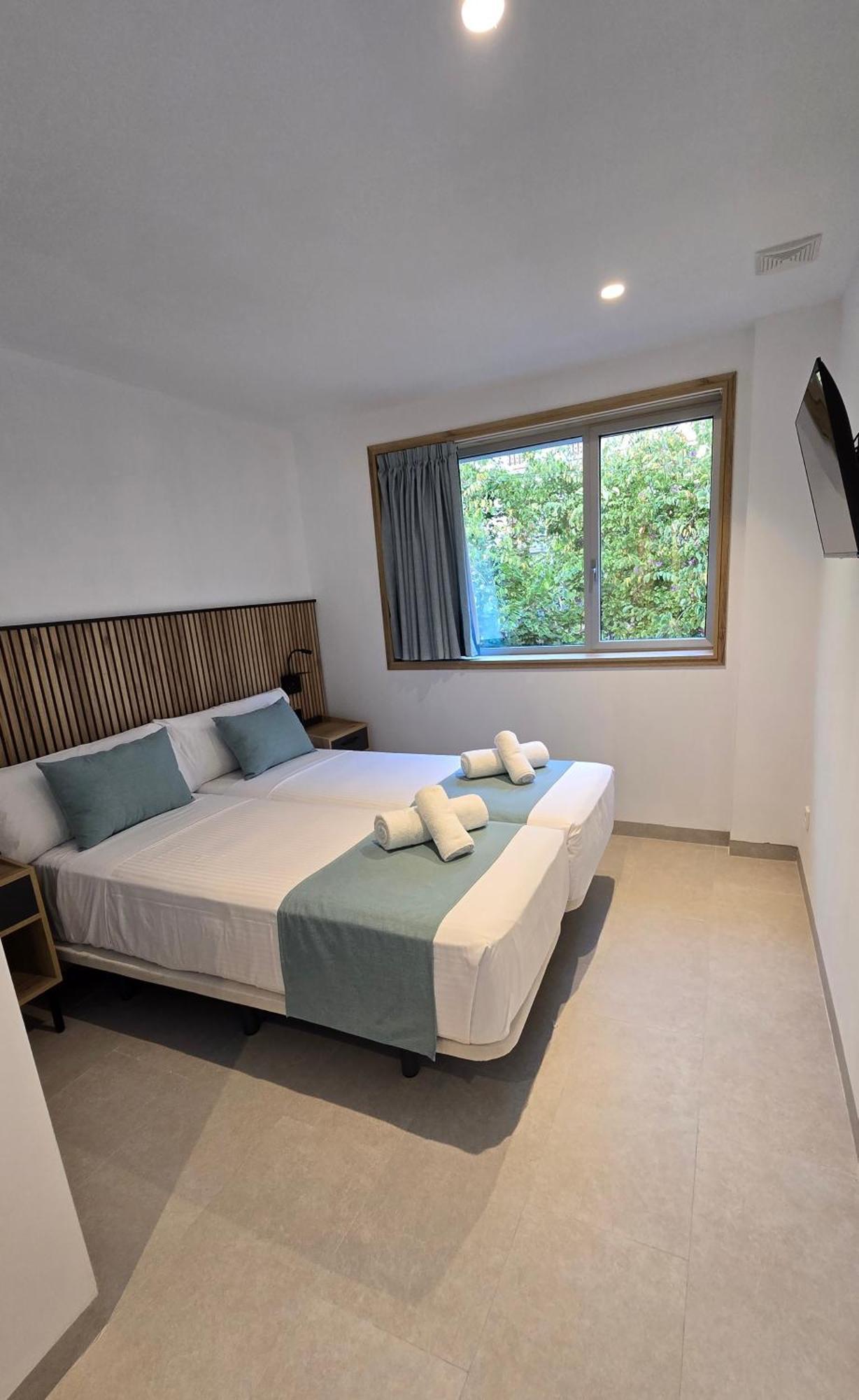 Hostal Rambla 24 By Holihome Alicante Exterior foto